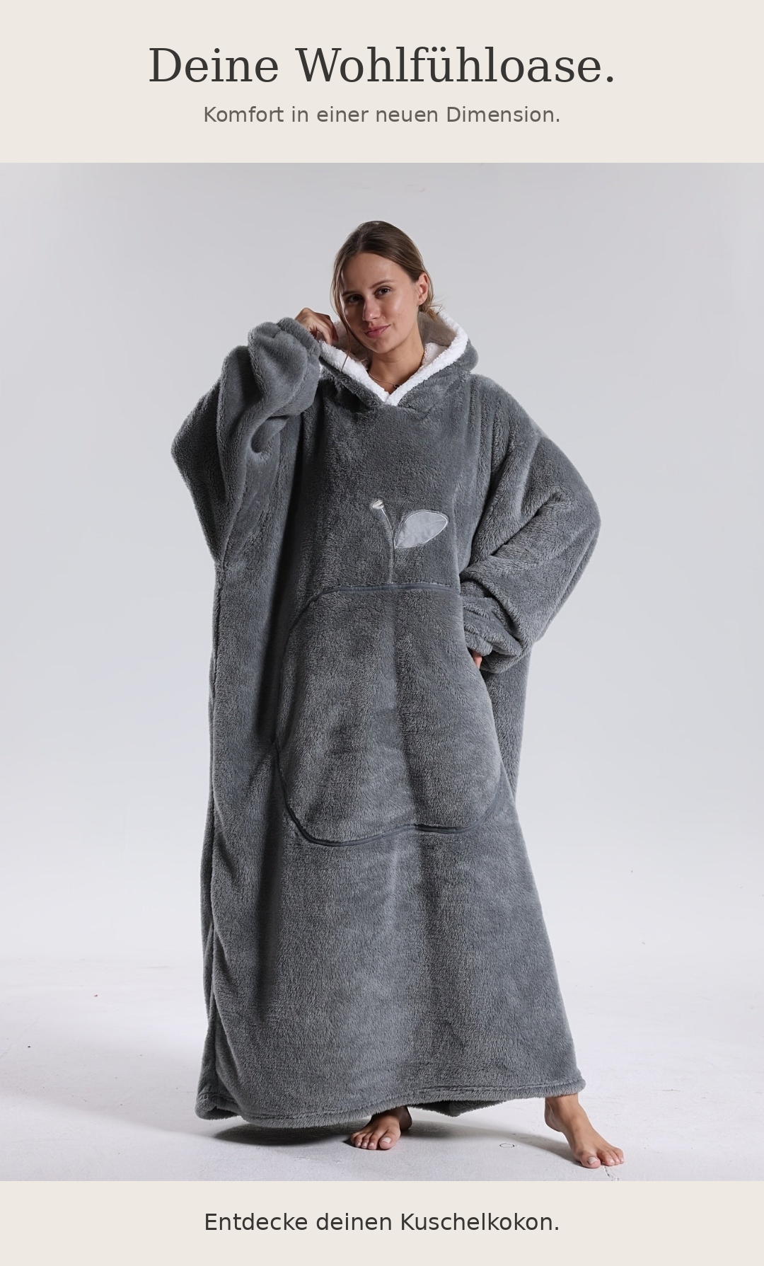 Kuschelkokon Hoodie-Decke in Anthrazit – Vorderansicht